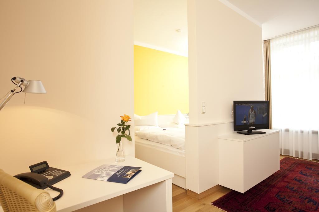 Ringhotel Residenz Wittmund Exterior photo